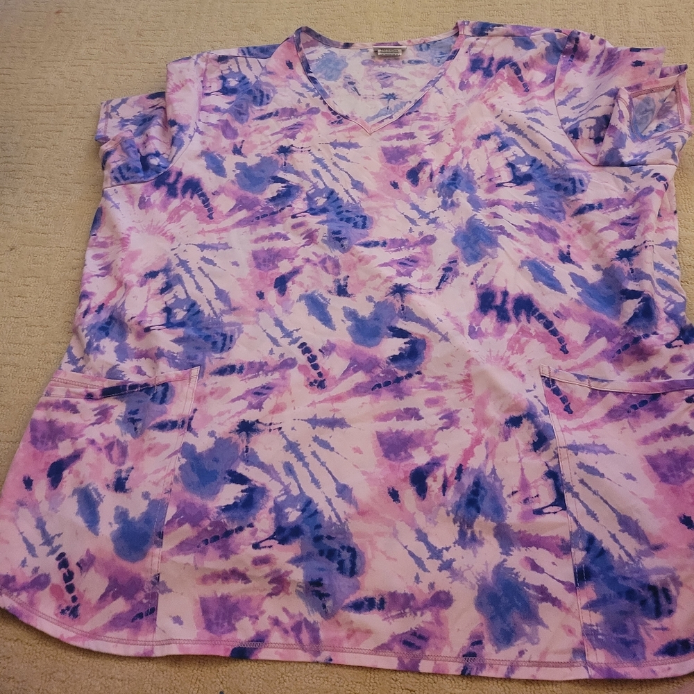 Scrub top